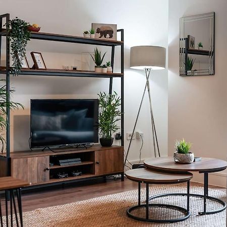 Central Maidstone Contractor Flat Экстерьер фото