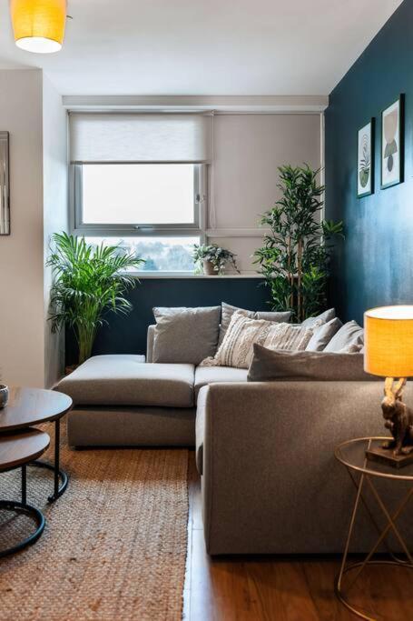 Central Maidstone Contractor Flat Экстерьер фото