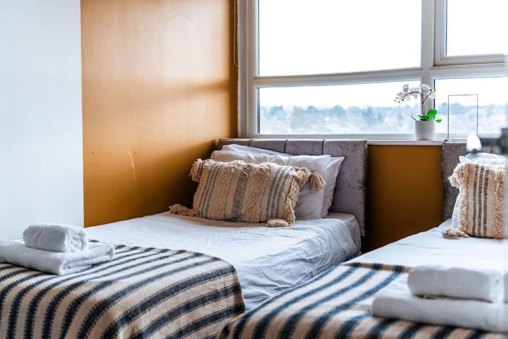 Central Maidstone Contractor Flat Экстерьер фото